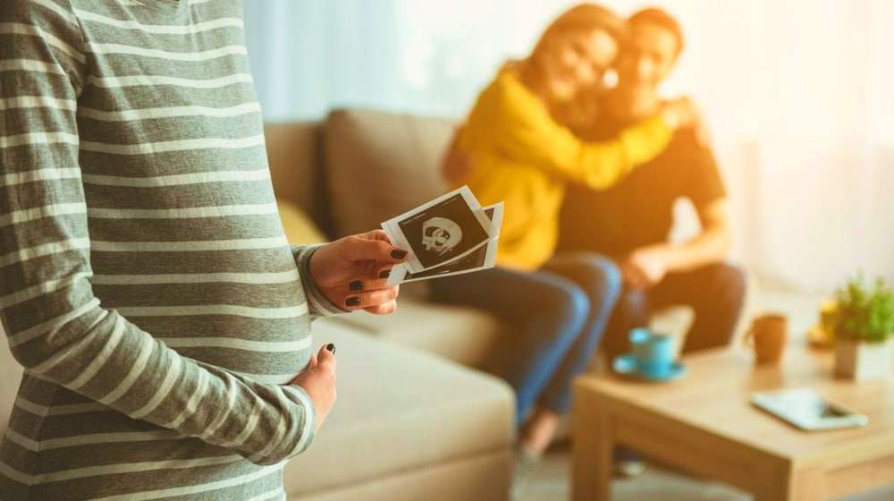 Feature | What Is Surrogacy and How Does It Work? Frequently Asked Questions | Surrogate Mother